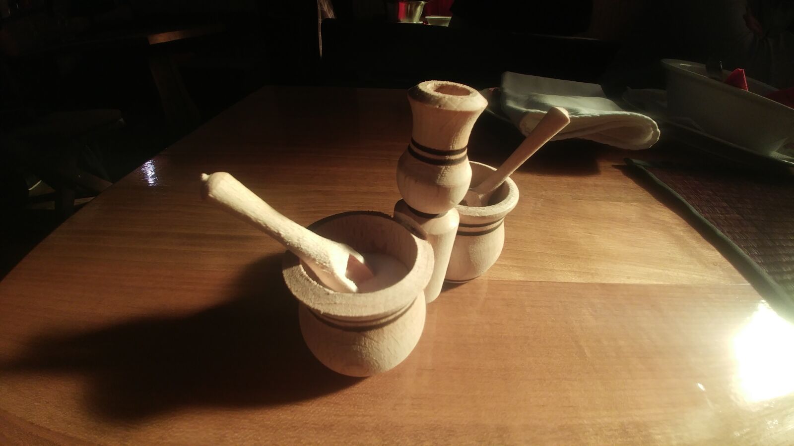 LG G5 sample photo. Antique, pepper, pepper, salt photography