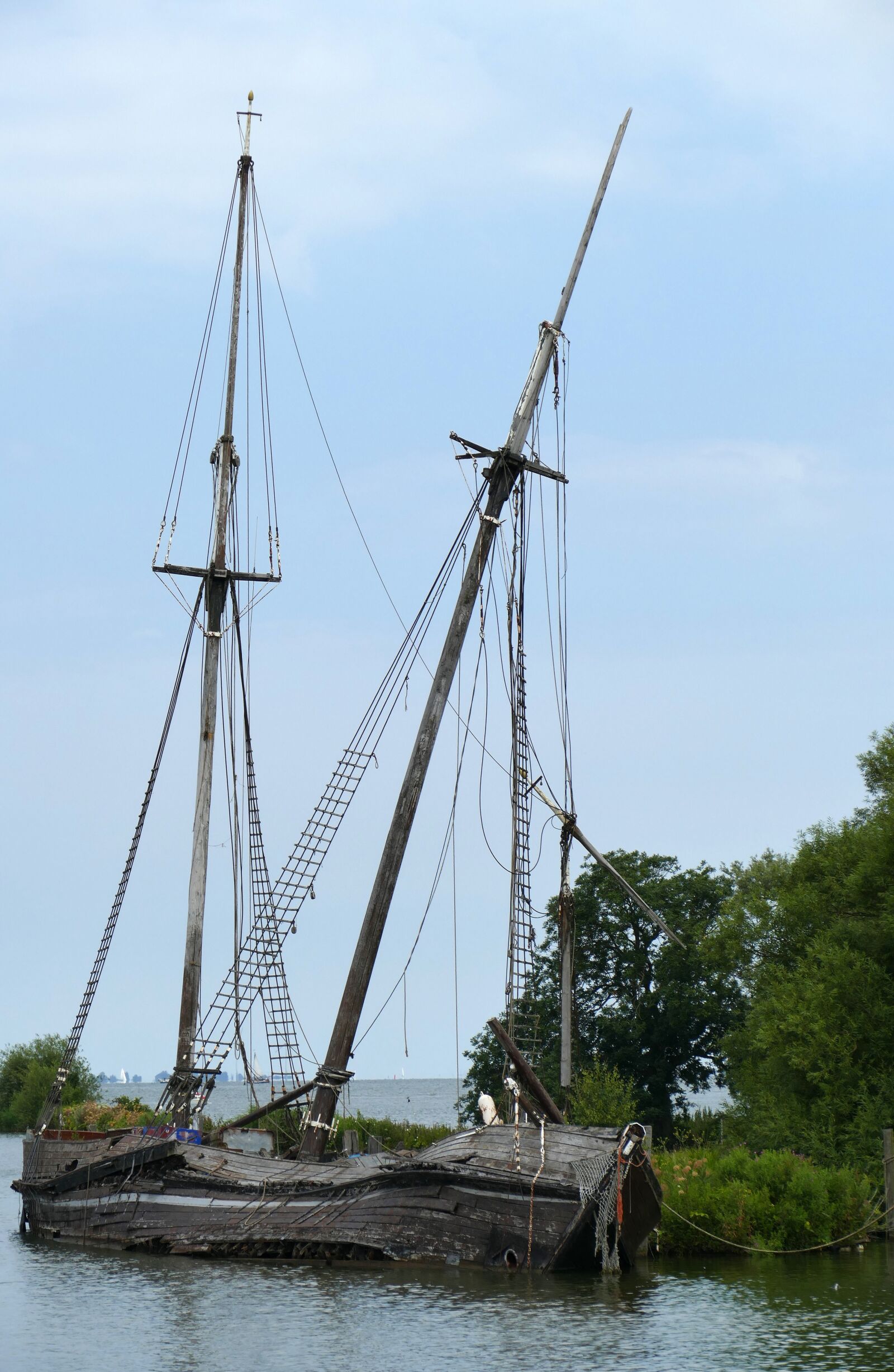 Panasonic Lumix DMC-FZ1000 sample photo. Ship, boat, sailing ship photography