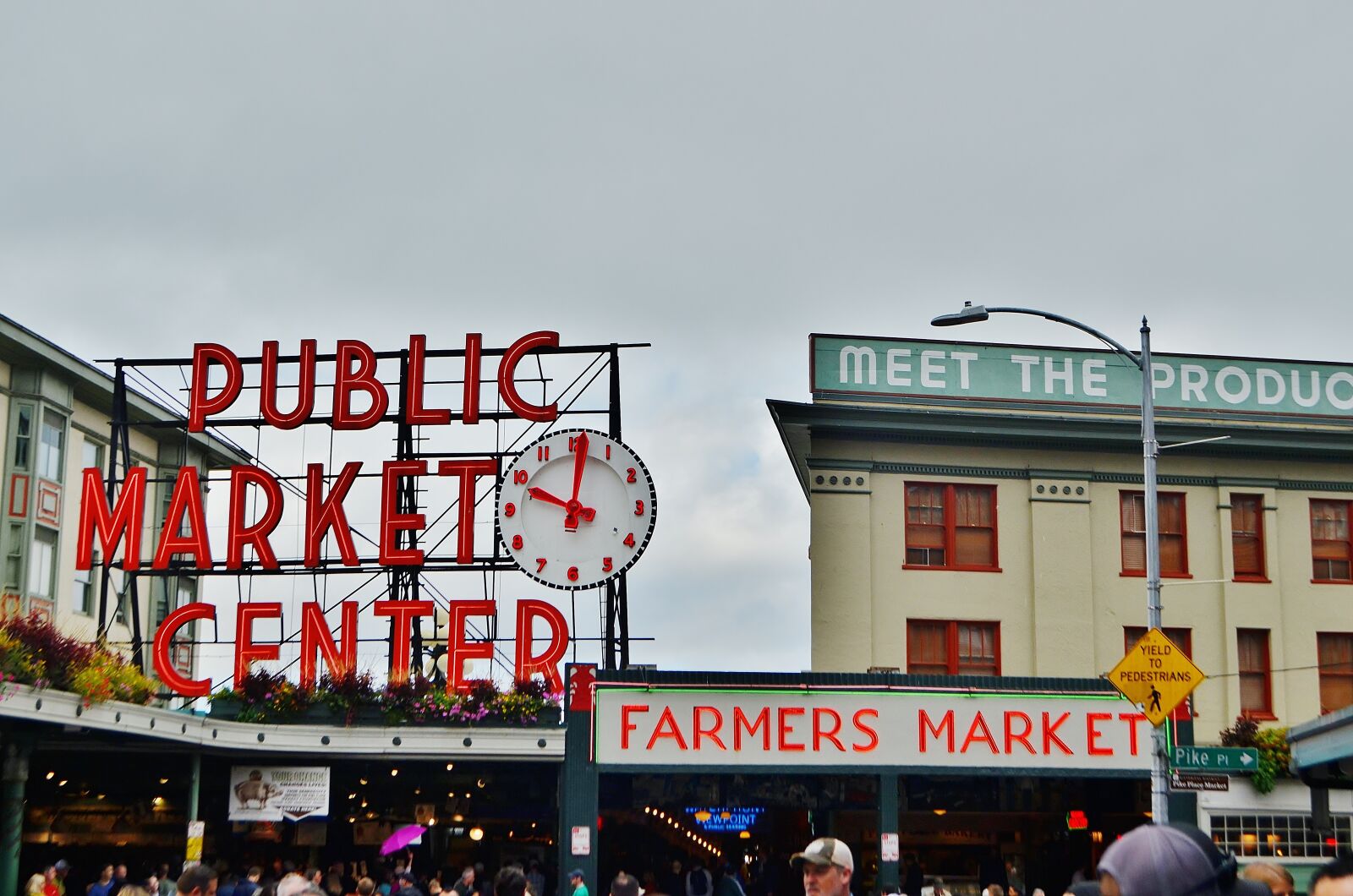 Nikon D5100 sample photo. Seattle, pike place, tourism photography