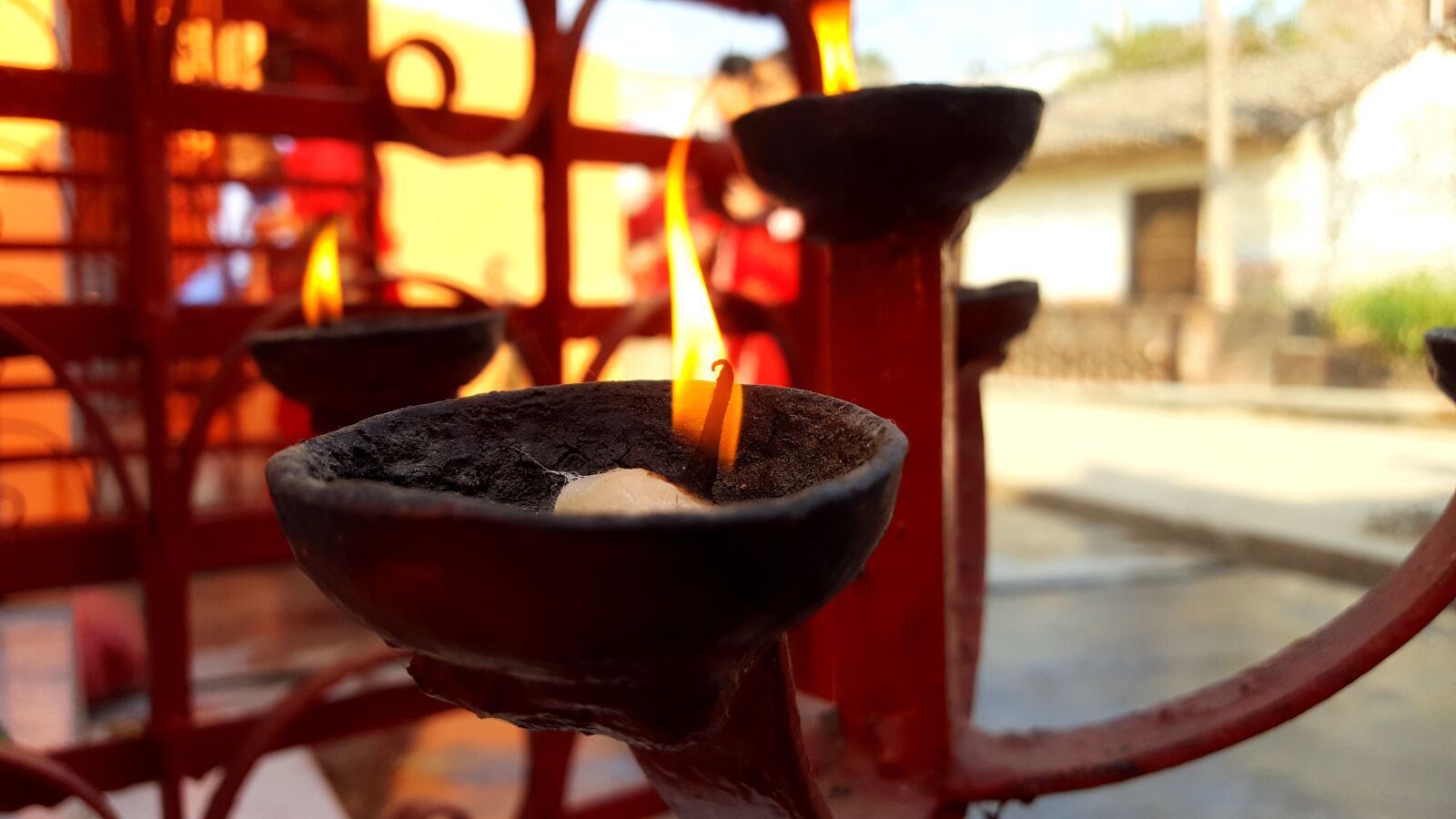 Samsung Galaxy S6 sample photo. Diyo, light, festive photography
