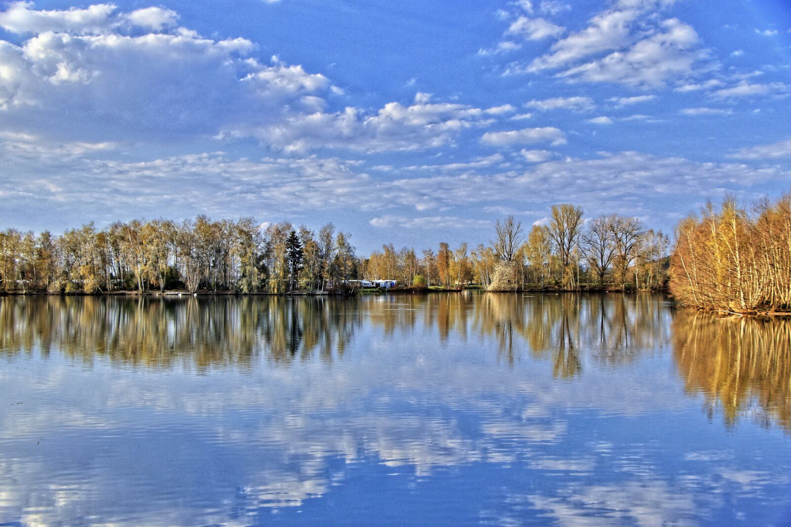 Canon EF-S 18-135mm F3.5-5.6 IS USM sample photo. Lake, water, landscape photography