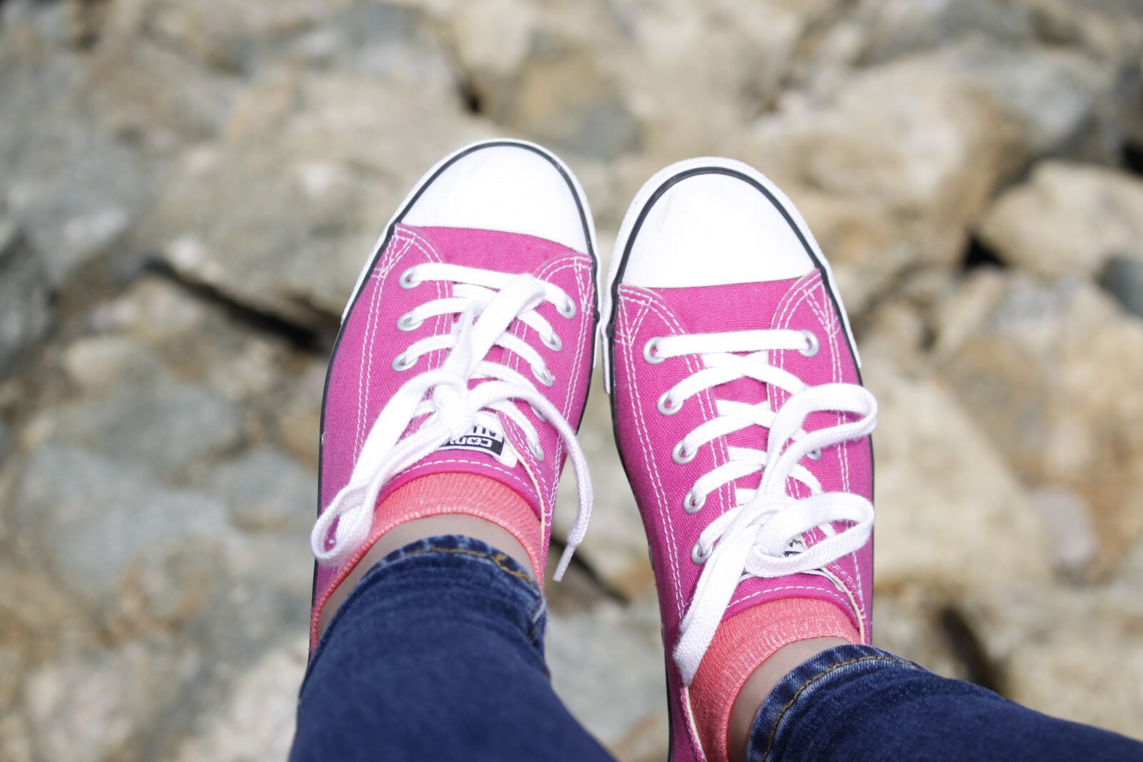 Canon EOS 50D sample photo. Foot, shoe, outdoors photography