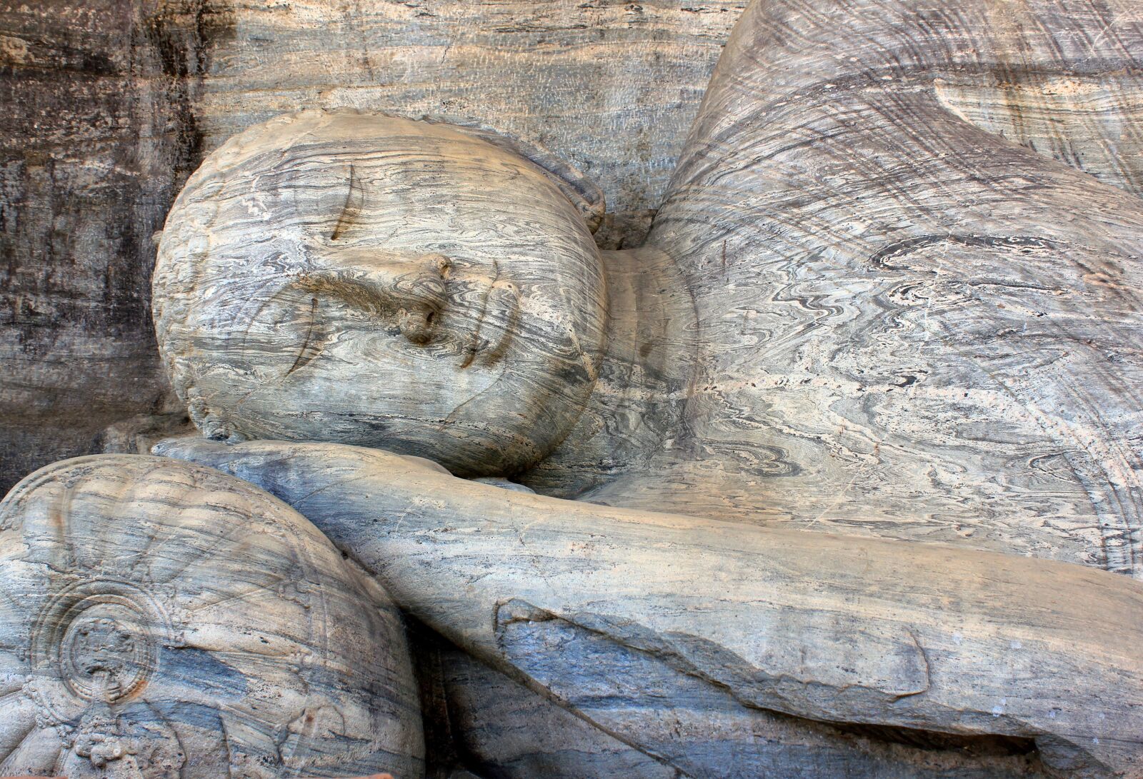 Canon EOS 550D (EOS Rebel T2i / EOS Kiss X4) sample photo. Buddha, sri lanka, temple photography