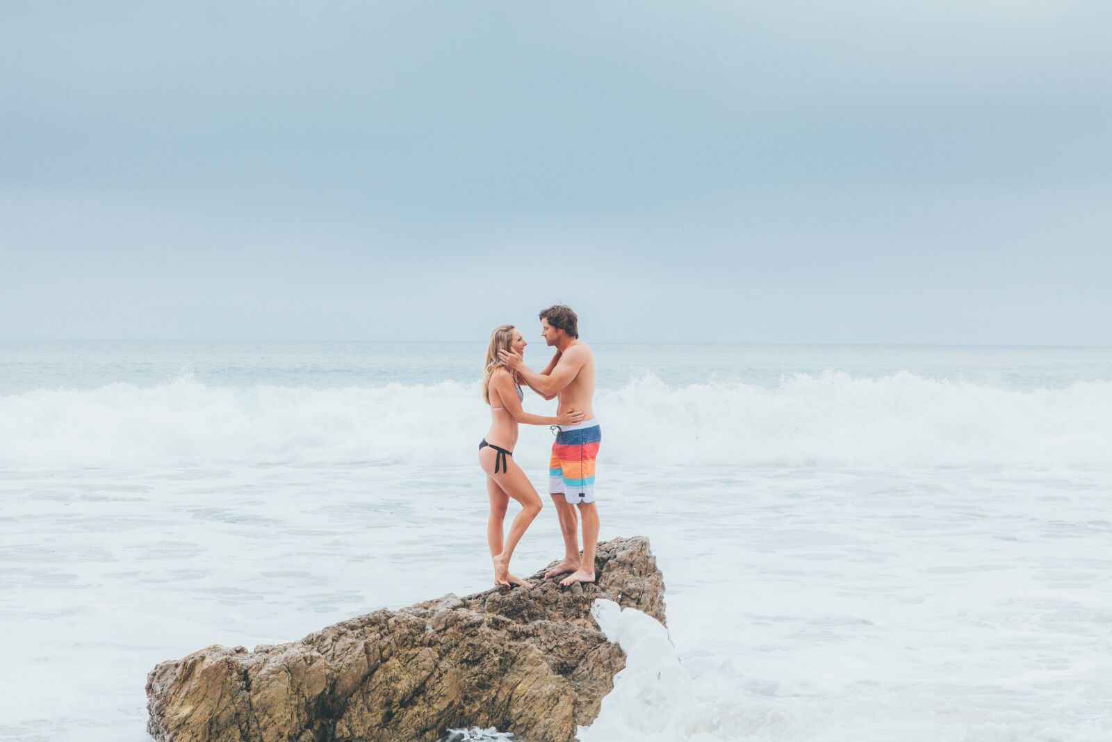 Canon EOS 5D Mark II sample photo. Couple, love, woman photography