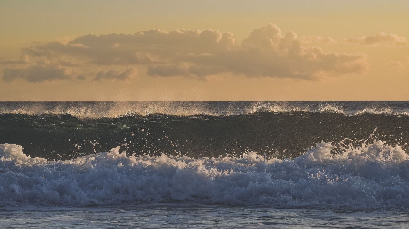 Nikon D3300 sample photo. Sea, waves, horizon photography