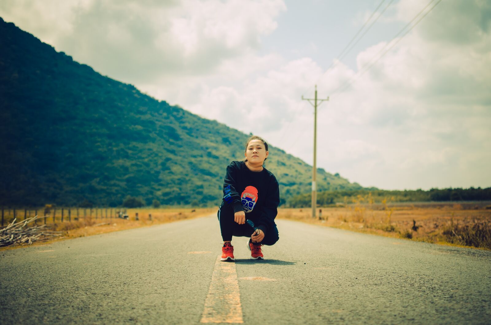 Nikon D5100 sample photo. Girl, road, people photography
