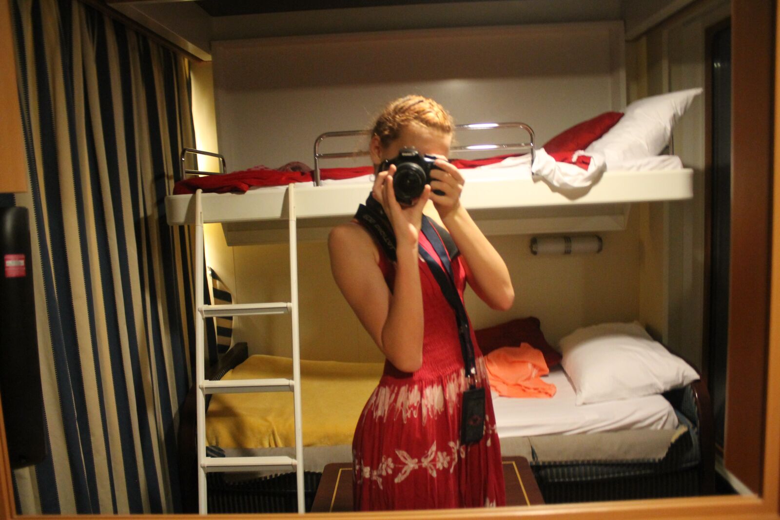 Canon EOS 1100D (EOS Rebel T3 / EOS Kiss X50) sample photo. Cruise, photographer, self-reflection photography