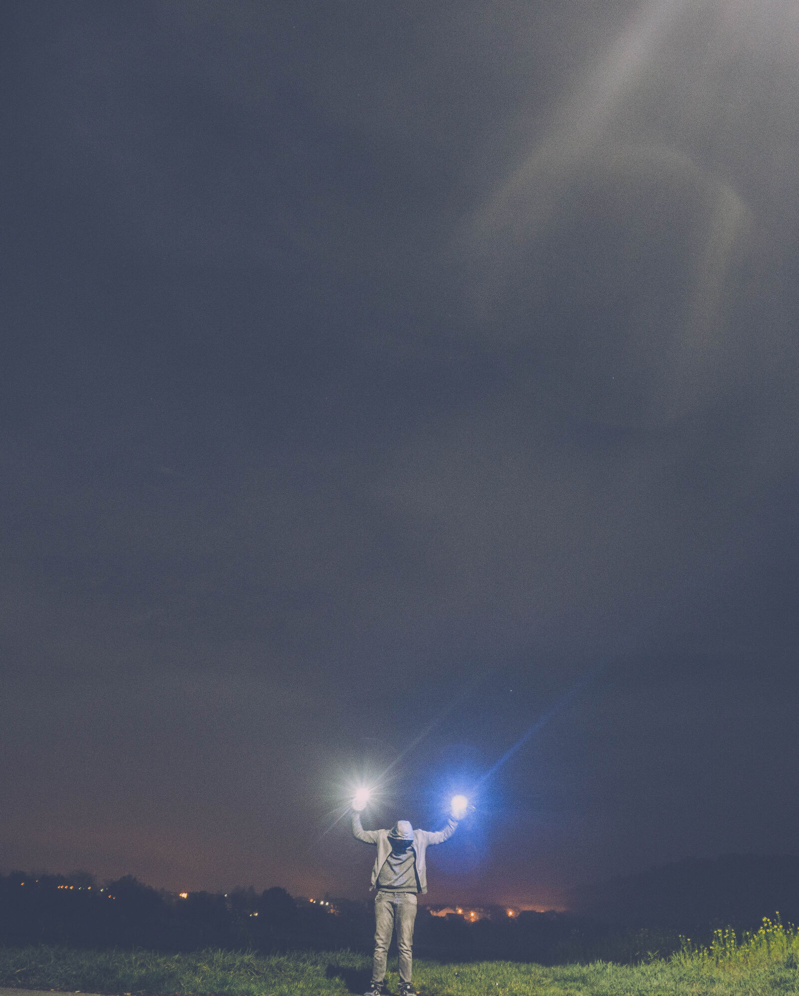 Sony a6000 sample photo. Cloudy, field, lightpainting, night photography