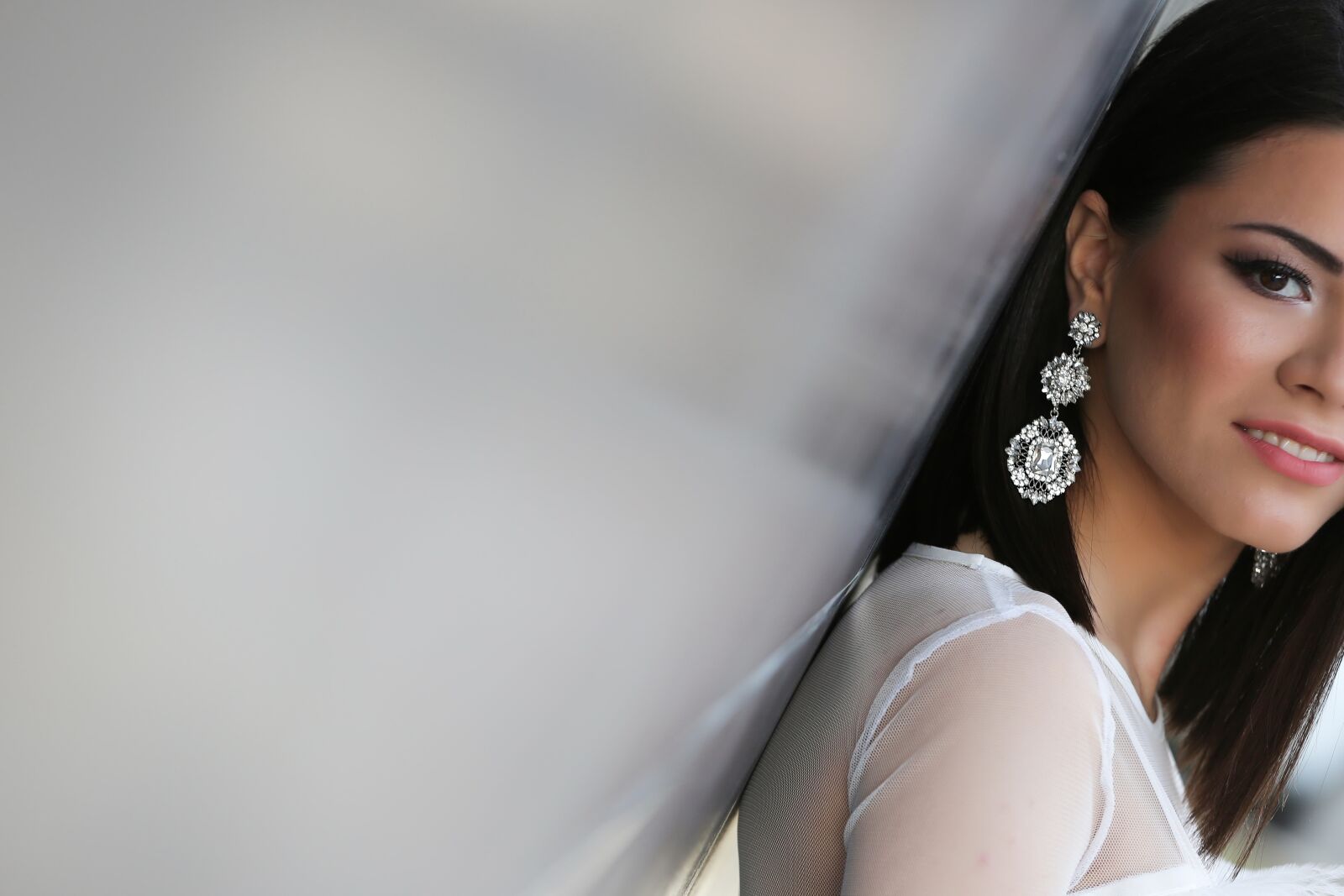 Canon EF 70-200mm F2.8L IS II USM sample photo. Gorgeous, earrings, diamond, portrait photography