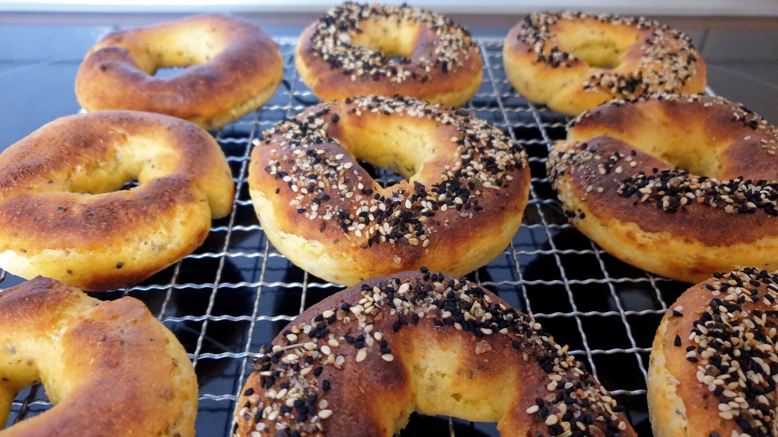 Samsung Galaxy S9 sample photo. Bagel, bagels, breakfast photography