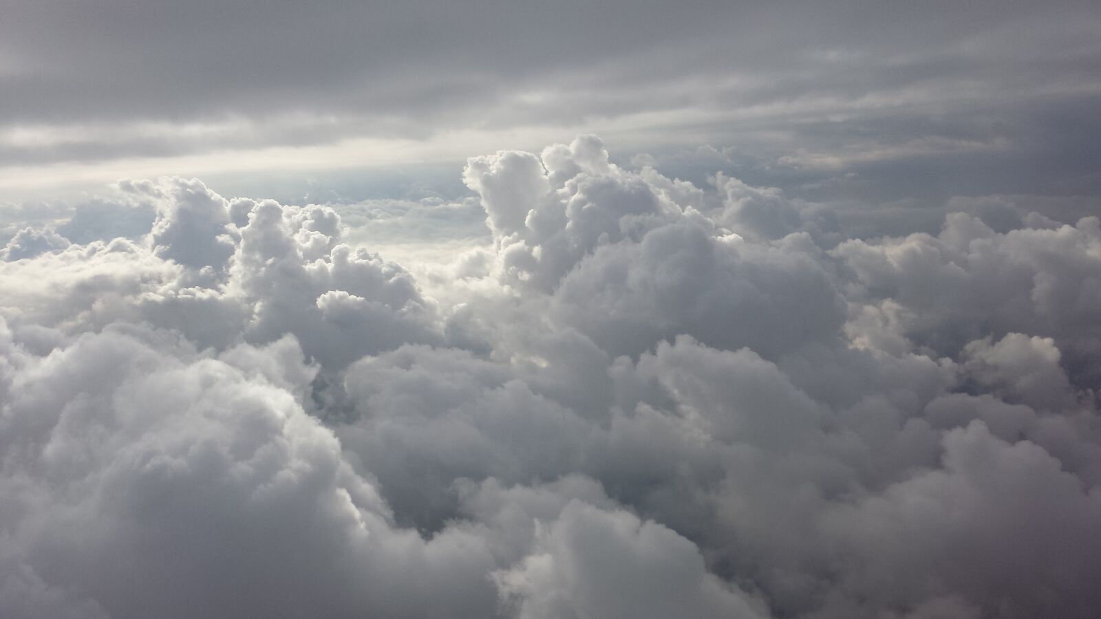 Samsung Galaxy S4 sample photo. Cloud, sky, flying photography