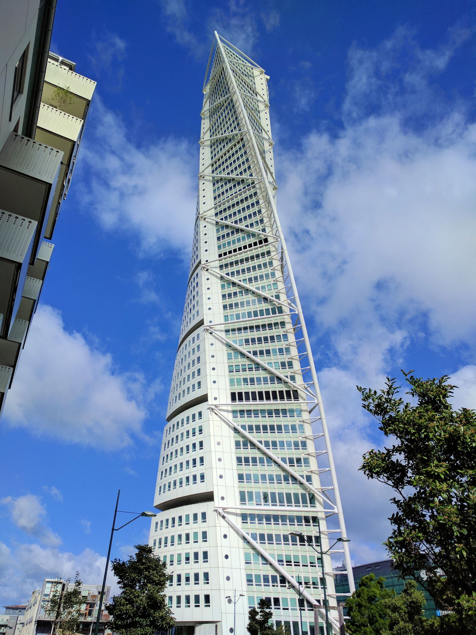 Google Nexus 6P sample photo. Turning torso, malm photography