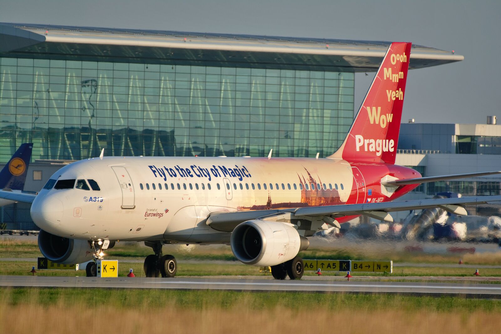 Nikon D5200 sample photo. Aircraft, flight, technology photography