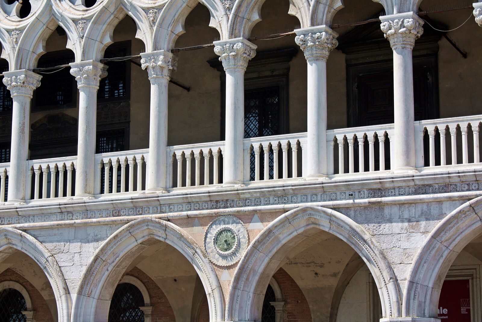 Canon EOS 450D (EOS Rebel XSi / EOS Kiss X2) sample photo. Doge's palace, venice, italy photography