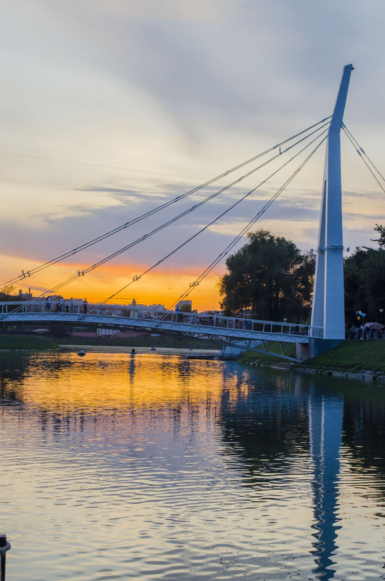 Nikon D5100 sample photo. Sunset, river, beach photography