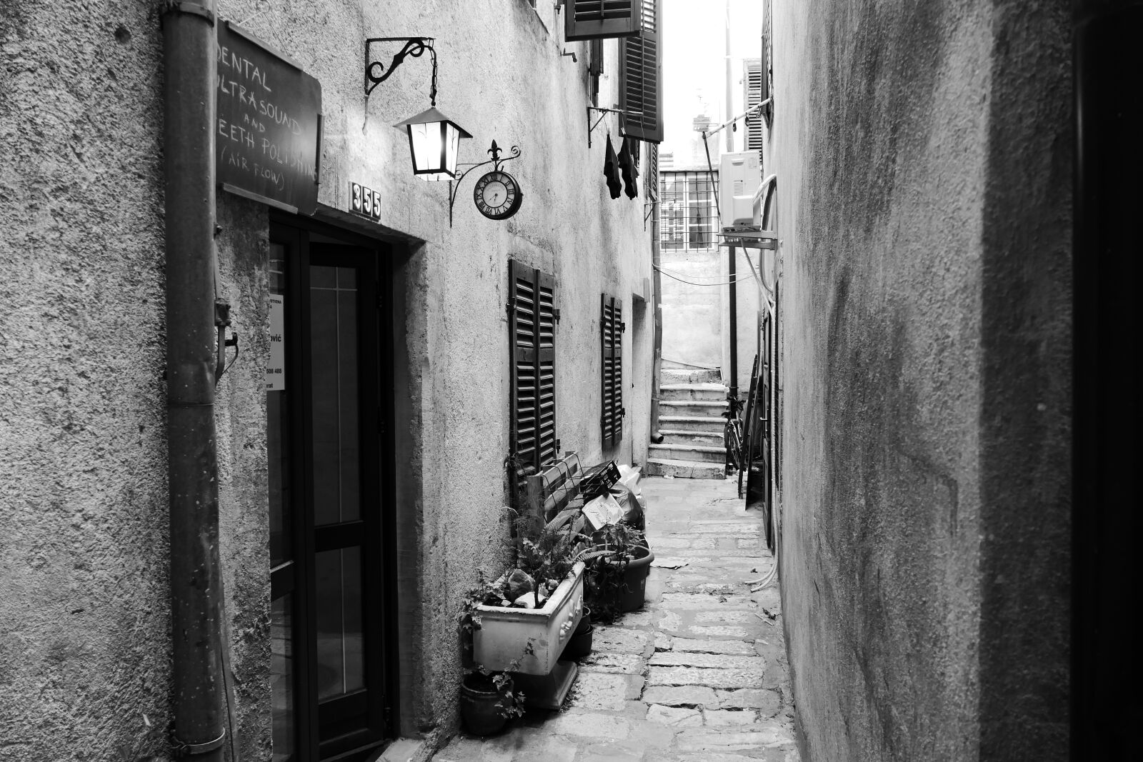 Panasonic Lumix DMC-FZ1000 sample photo. Montenegro, historic center, kotor photography