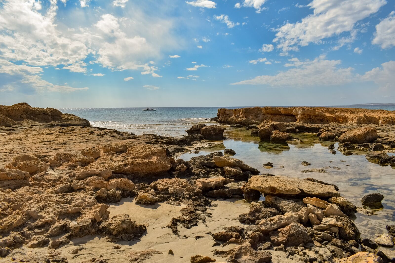 Nikon D3300 sample photo. Rocky coast, mirroring, landscape photography