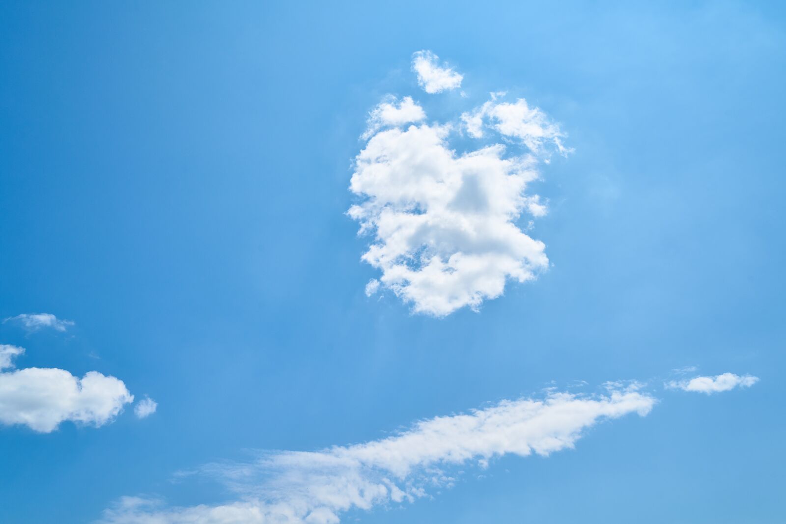 Sony a7R II sample photo. Cloud, blue, sky photography