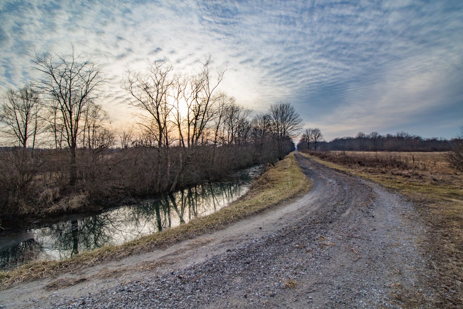 Canon EF-S 10-18mm F4.5–5.6 IS STM sample photo. Road, sky, sunset photography