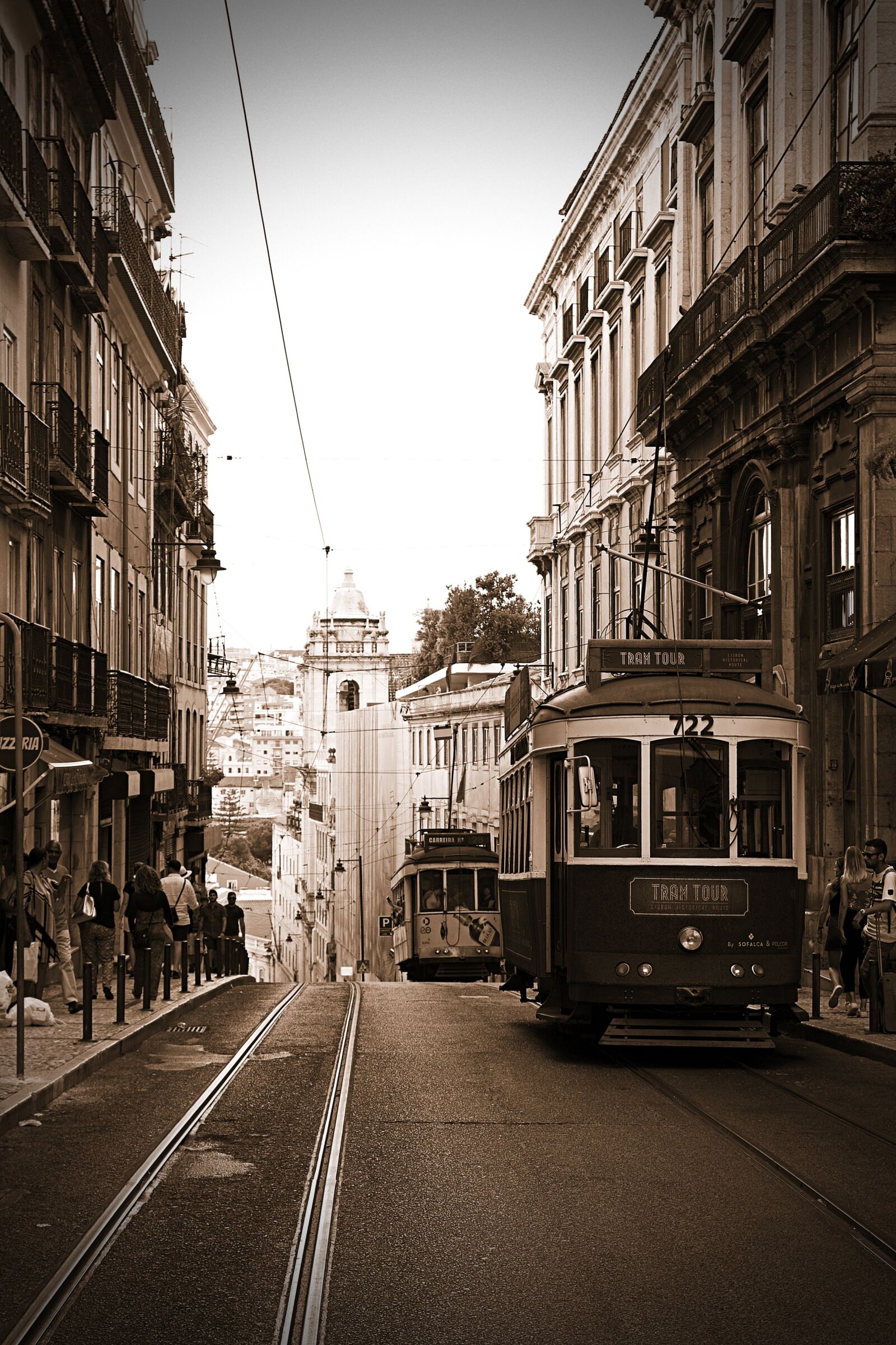 Canon EOS 600D (Rebel EOS T3i / EOS Kiss X5) sample photo. Portugal, lisbon, barrio alto photography