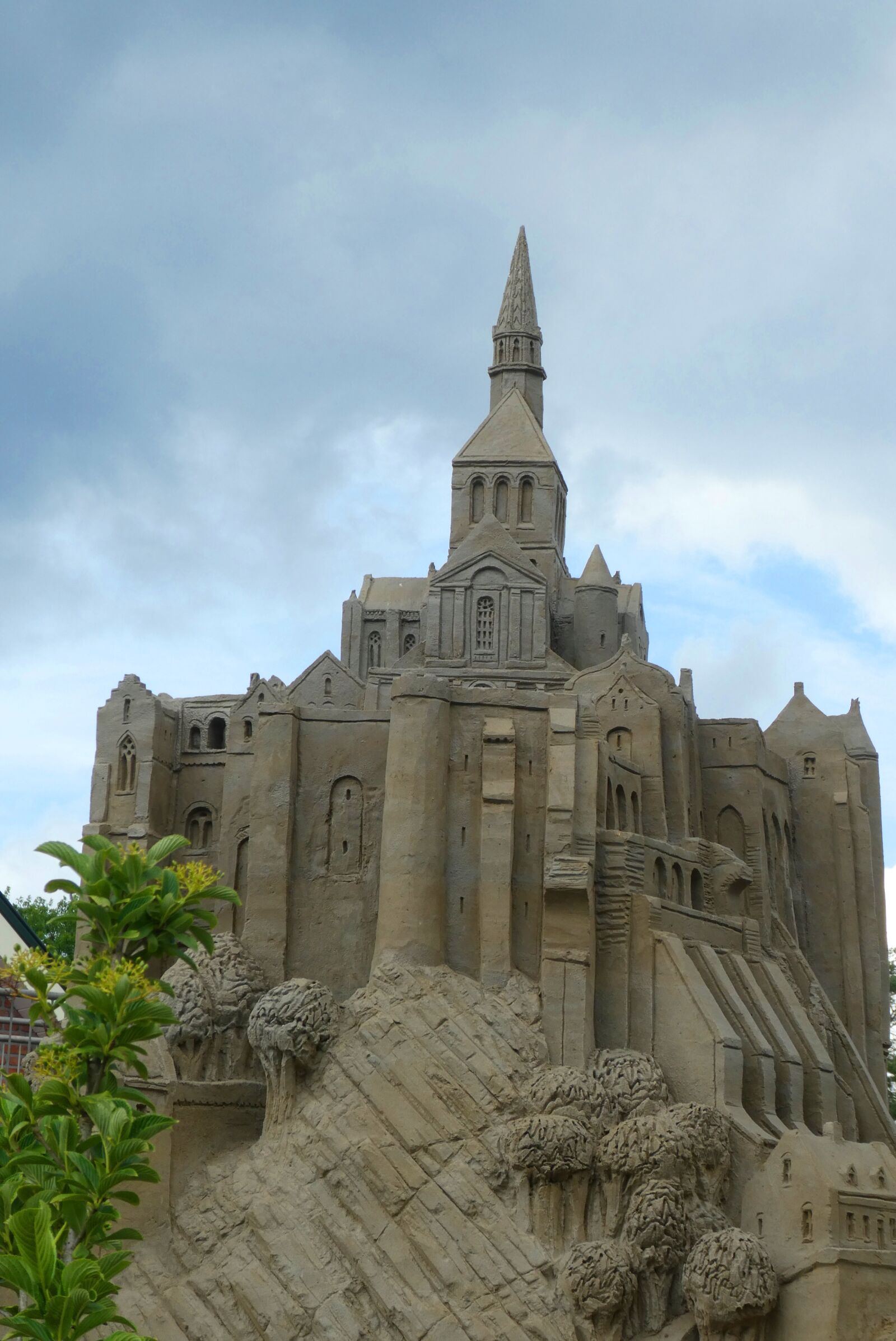 Panasonic Lumix DC-ZS70 (Lumix DC-TZ90) sample photo. Sand sculpture, mont-saint-michel, art photography