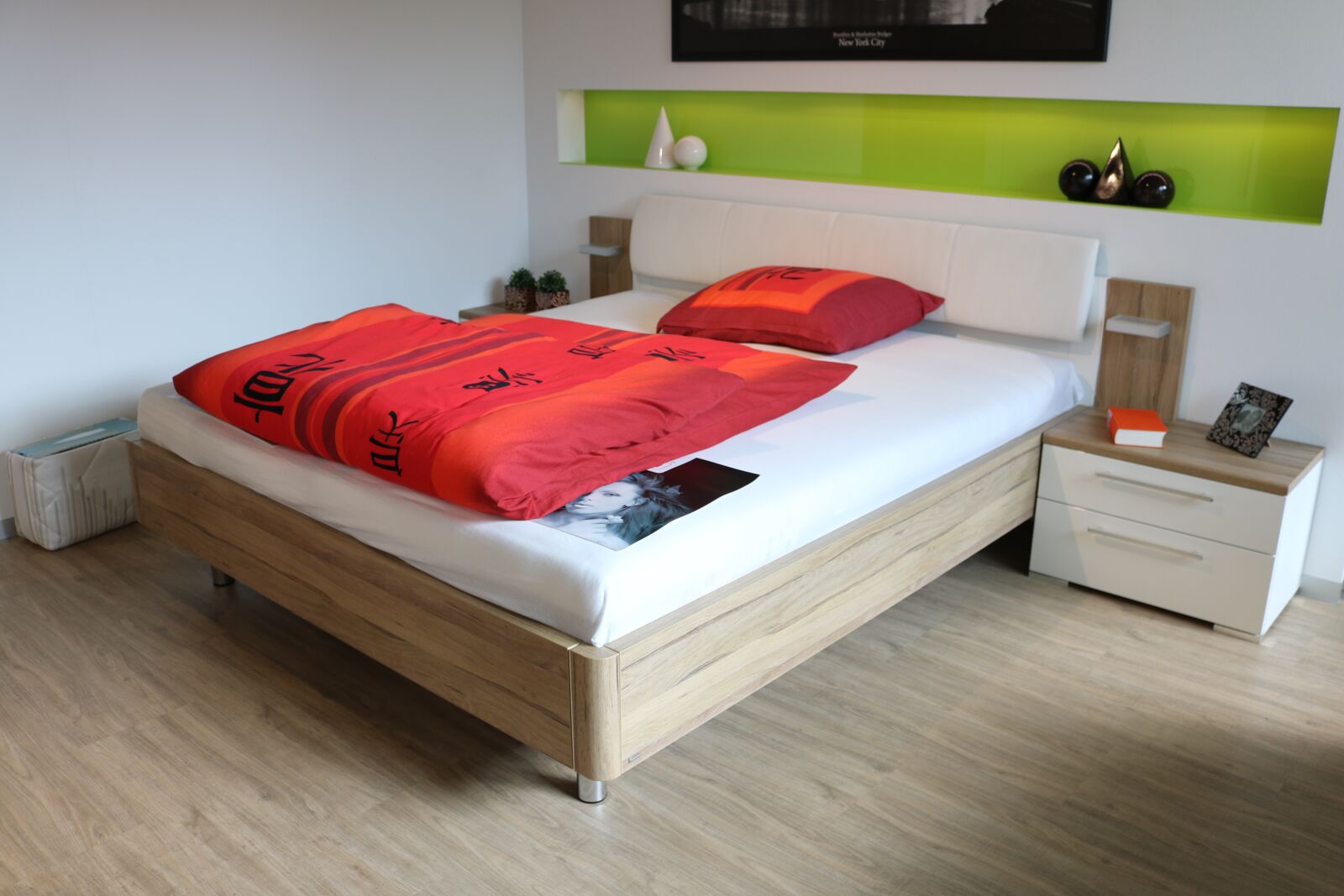 Canon EOS 750D (EOS Rebel T6i / EOS Kiss X8i) sample photo. Room, apartment, furniture photography
