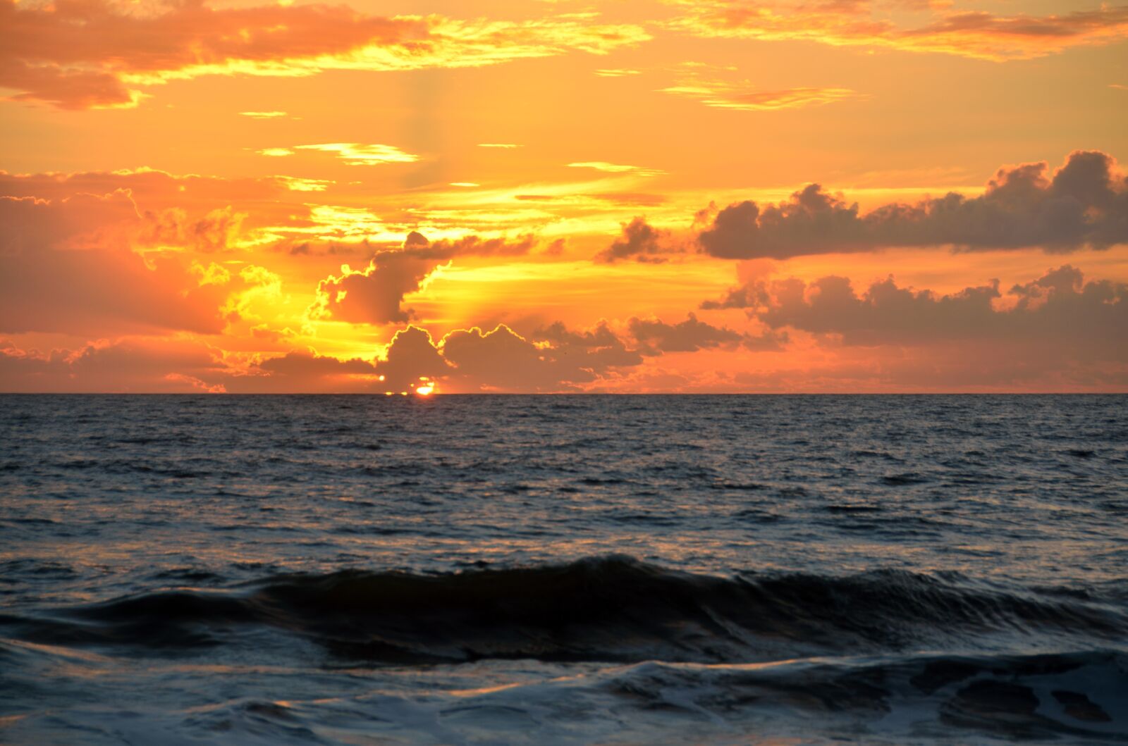 Nikon D7000 sample photo. Sunrise, vibrant, colorful photography