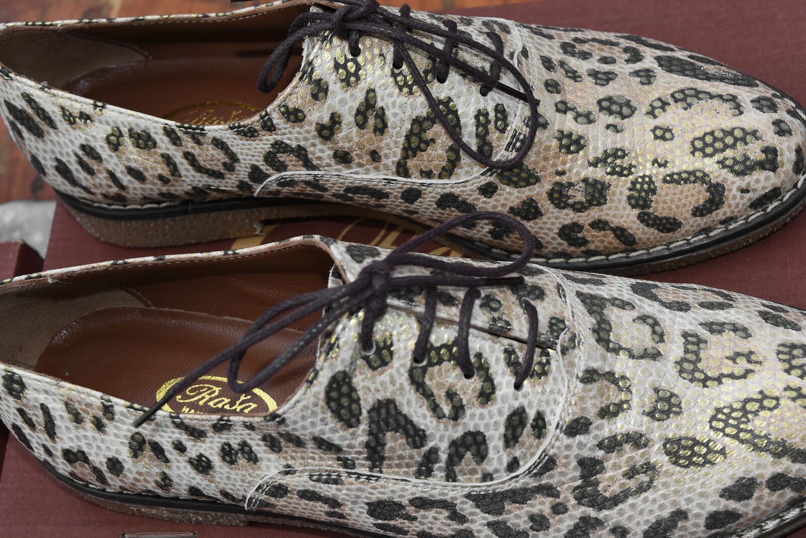 Nikon D5500 sample photo. Fashion, leather, shoe, shoelace photography