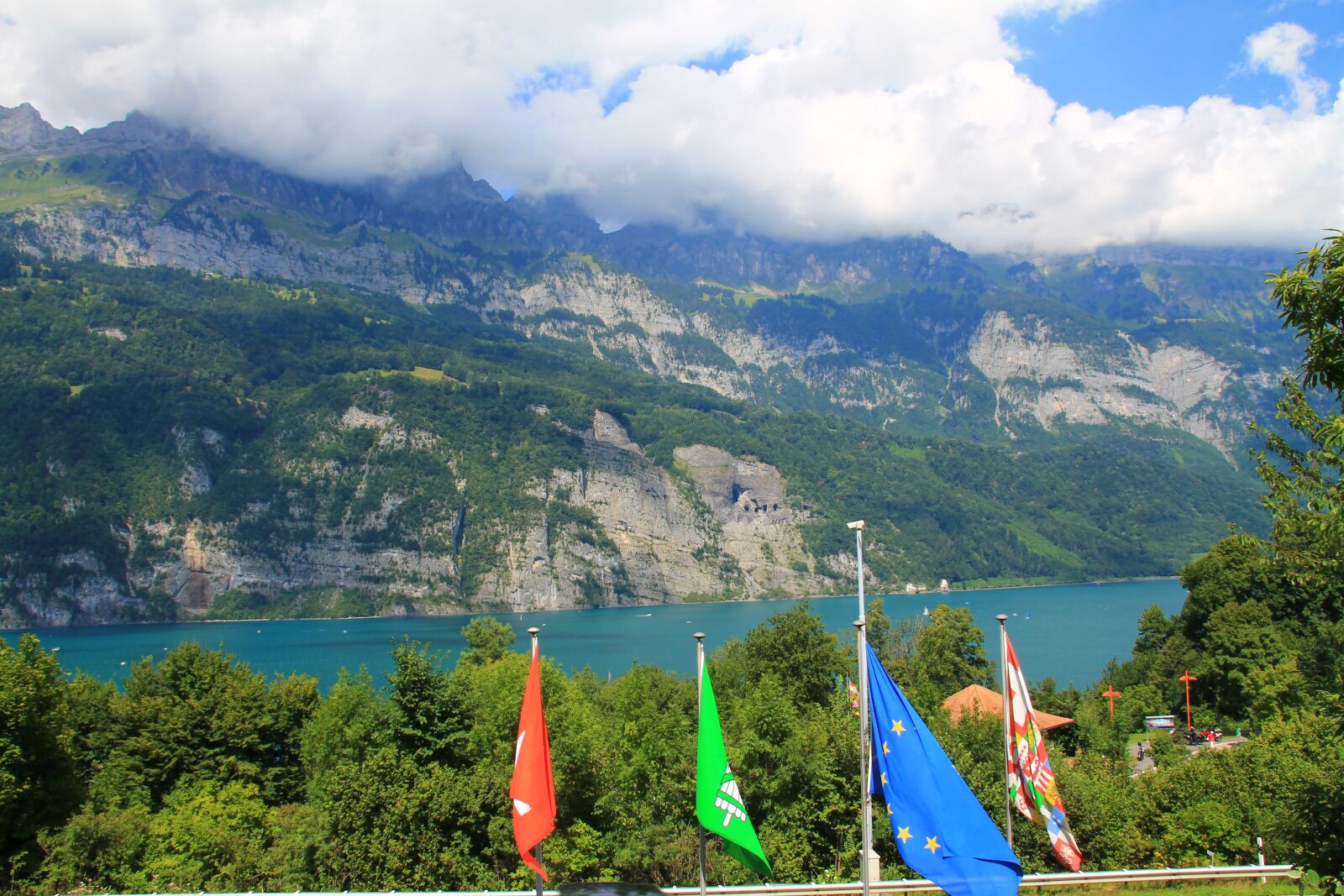 Canon EOS 1100D (EOS Rebel T3 / EOS Kiss X50) sample photo. Switzerland, lake walen, mountains photography