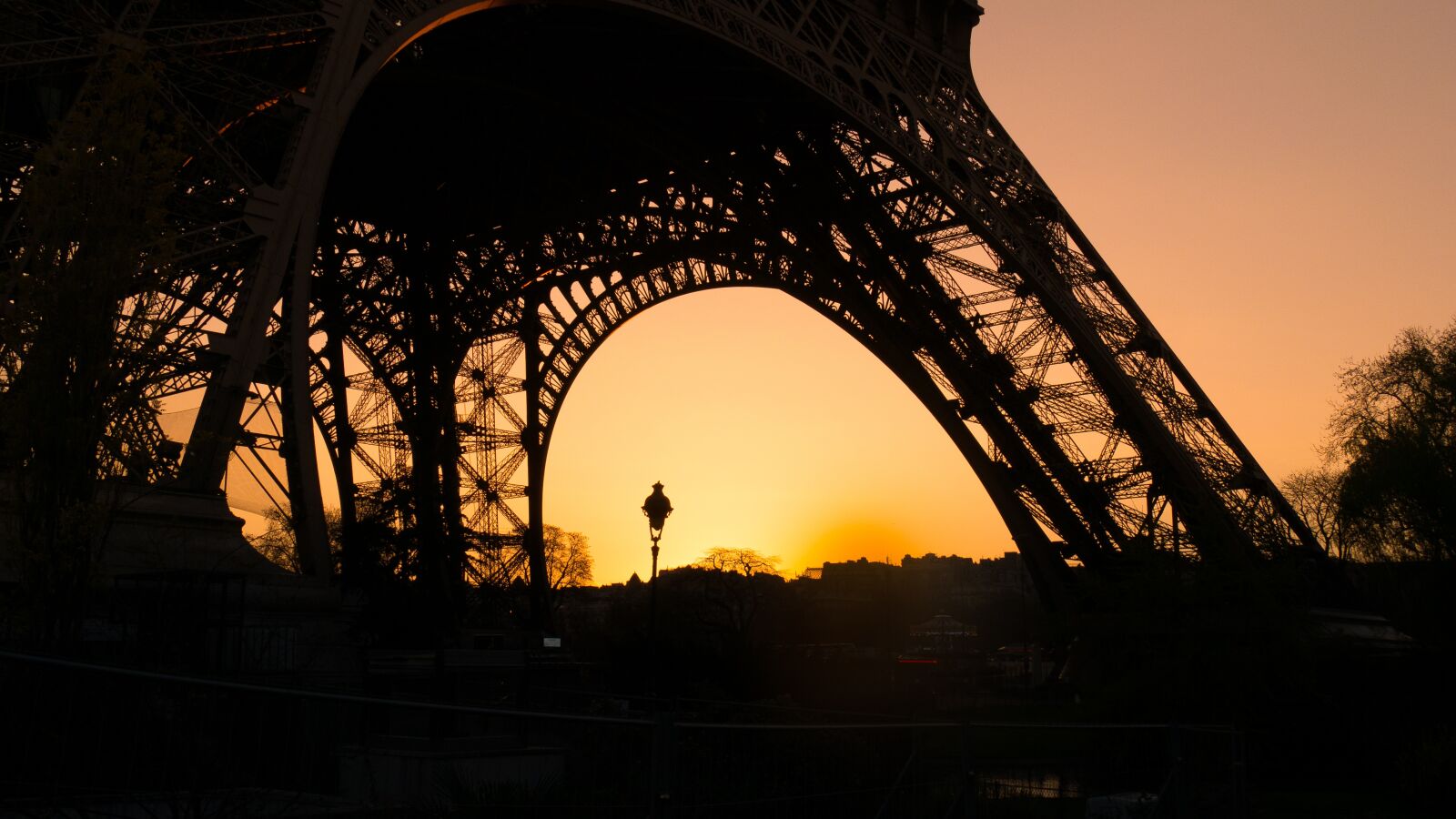 Panasonic DMC-G70 sample photo. Eiffel tower, paris, france photography