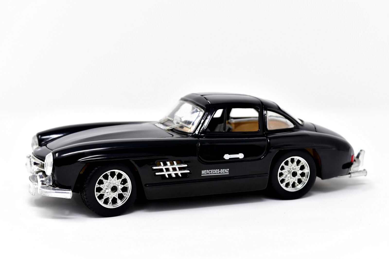 Nikon D7200 sample photo. Model car, oldtimer, mercedes photography