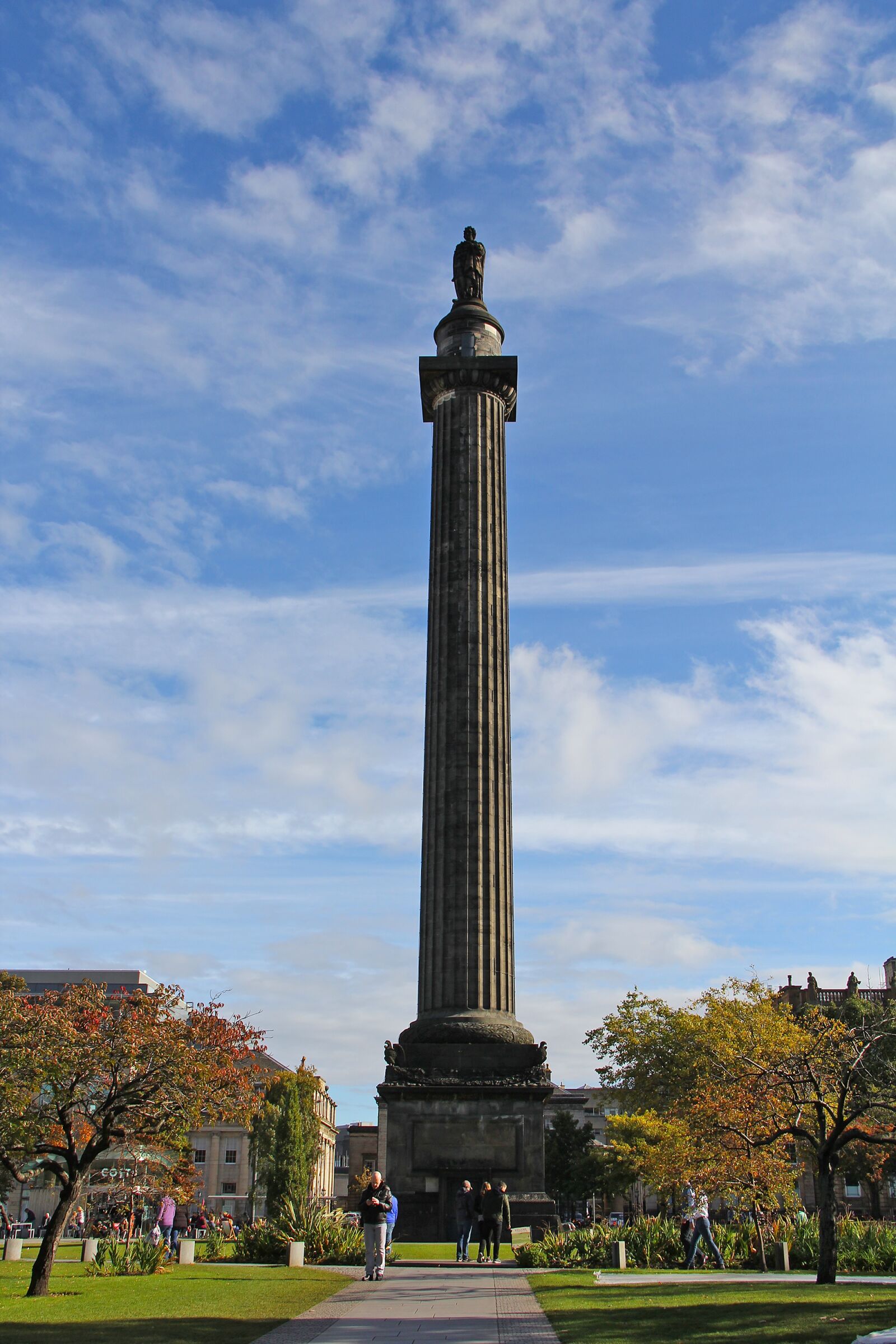 Canon EF-S 18-200mm F3.5-5.6 IS sample photo. Monument, edinburgh, scotland photography