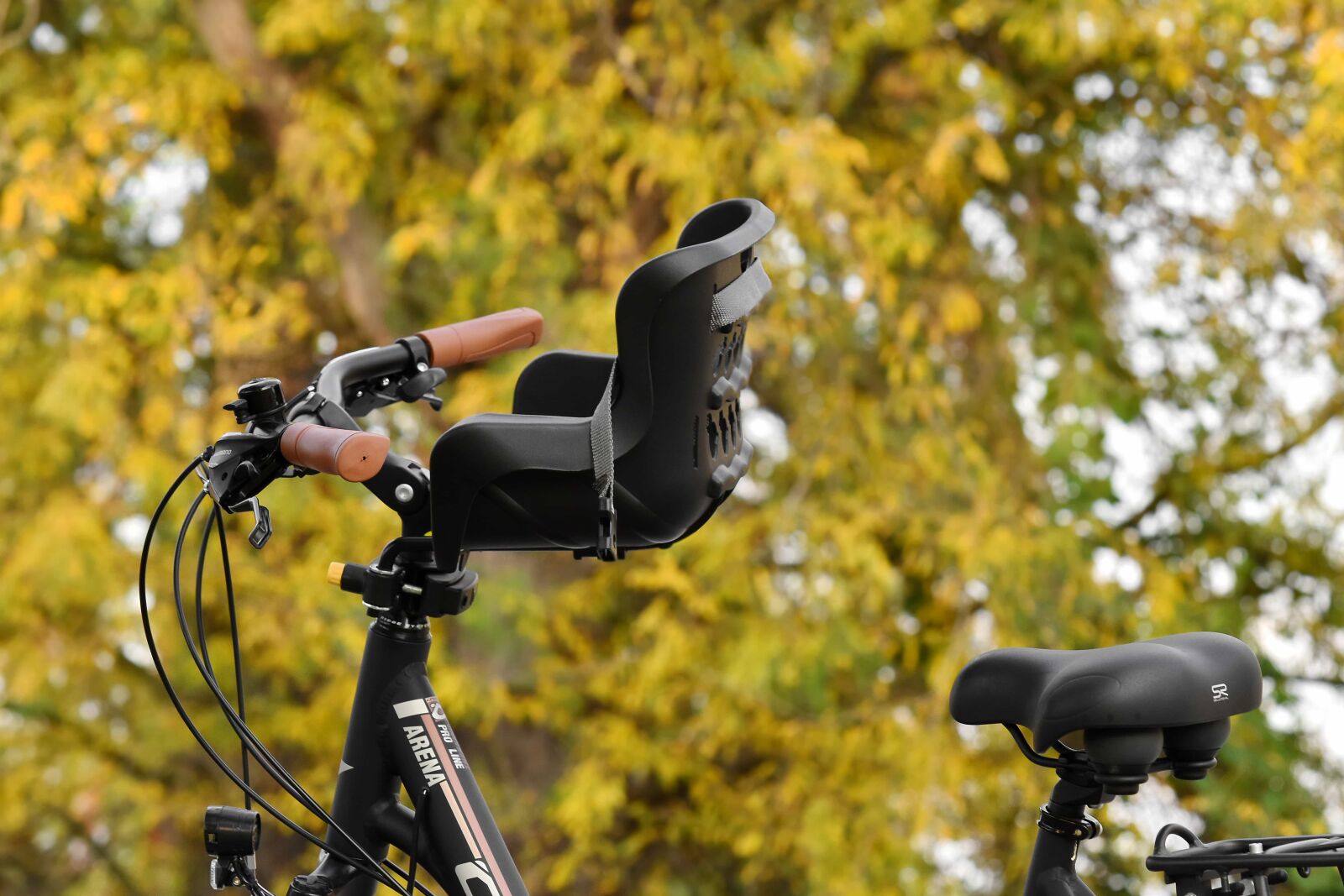 Nikon D5500 sample photo. Bicycle, seat, steering wheel photography