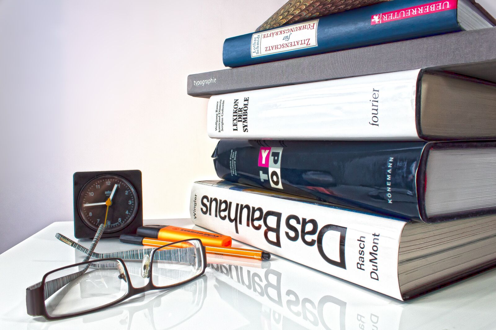 Canon EOS 1300D (EOS Rebel T6 / EOS Kiss X80) sample photo. Book stack, book, learn photography