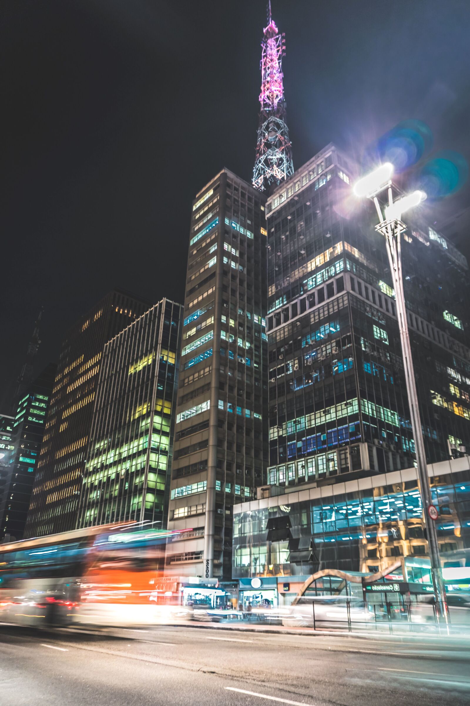 Sony a6300 sample photo. Bus, business, car, city photography
