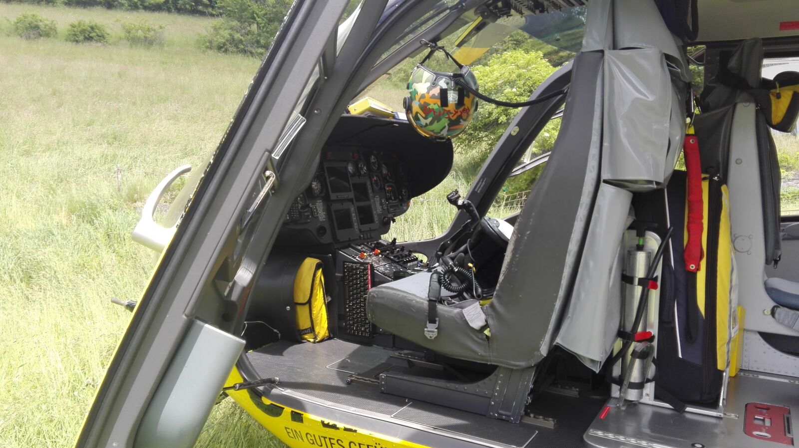 HUAWEI Cherry Mini sample photo. Rescue helicopter, helicopter, ambulance photography