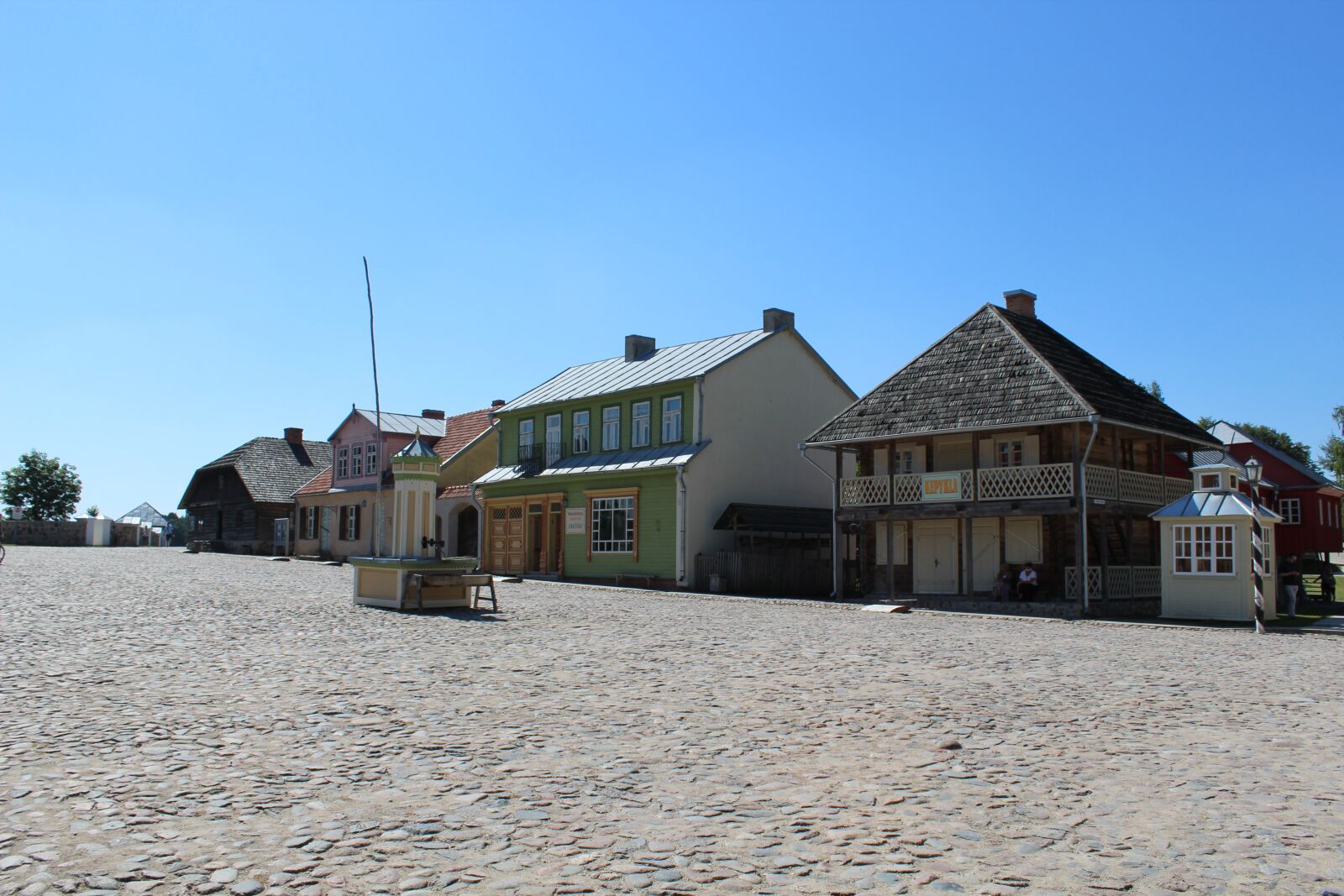 Canon EOS 600D (Rebel EOS T3i / EOS Kiss X5) sample photo. Europe, lithuania, rum i photography