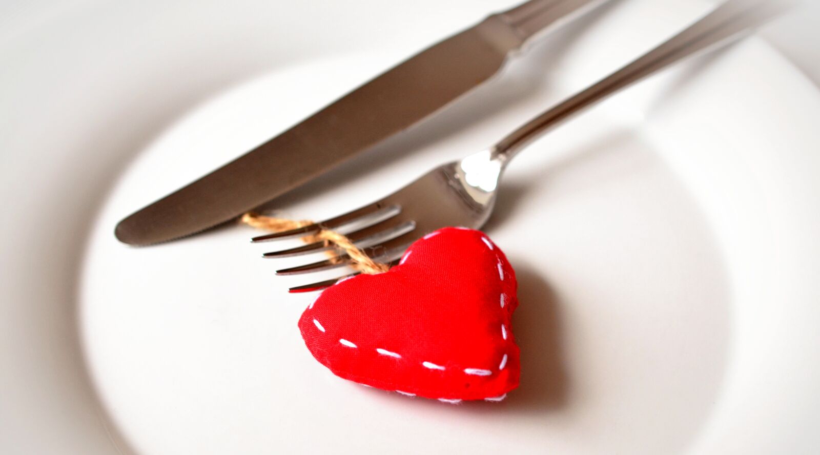 Nikon D5100 sample photo. Cutlery, red heart, heart photography