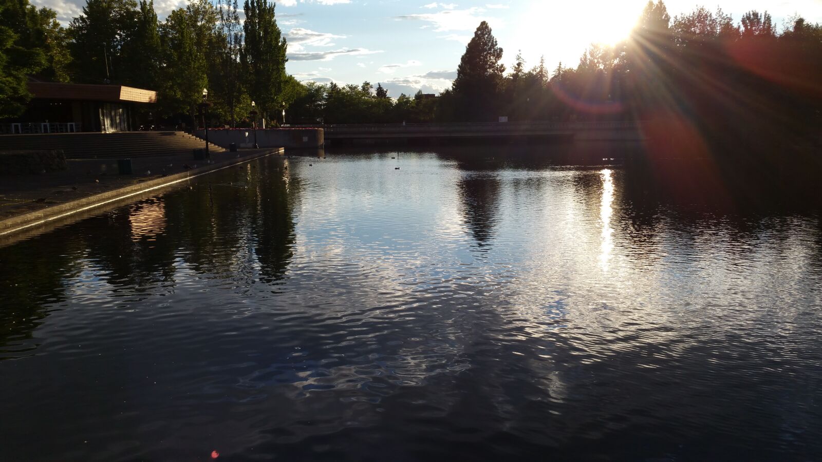 Samsung Galaxy Note4 sample photo. Nature, reflection, riverfront, park photography