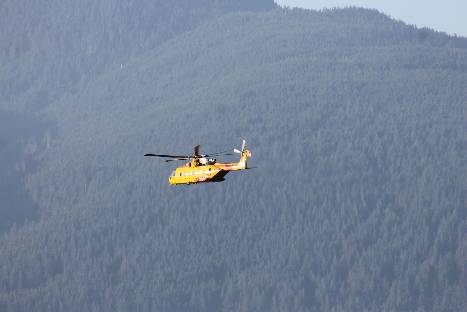 Canon EOS 1100D (EOS Rebel T3 / EOS Kiss X50) sample photo. Helicopter, vancouver, canada photography