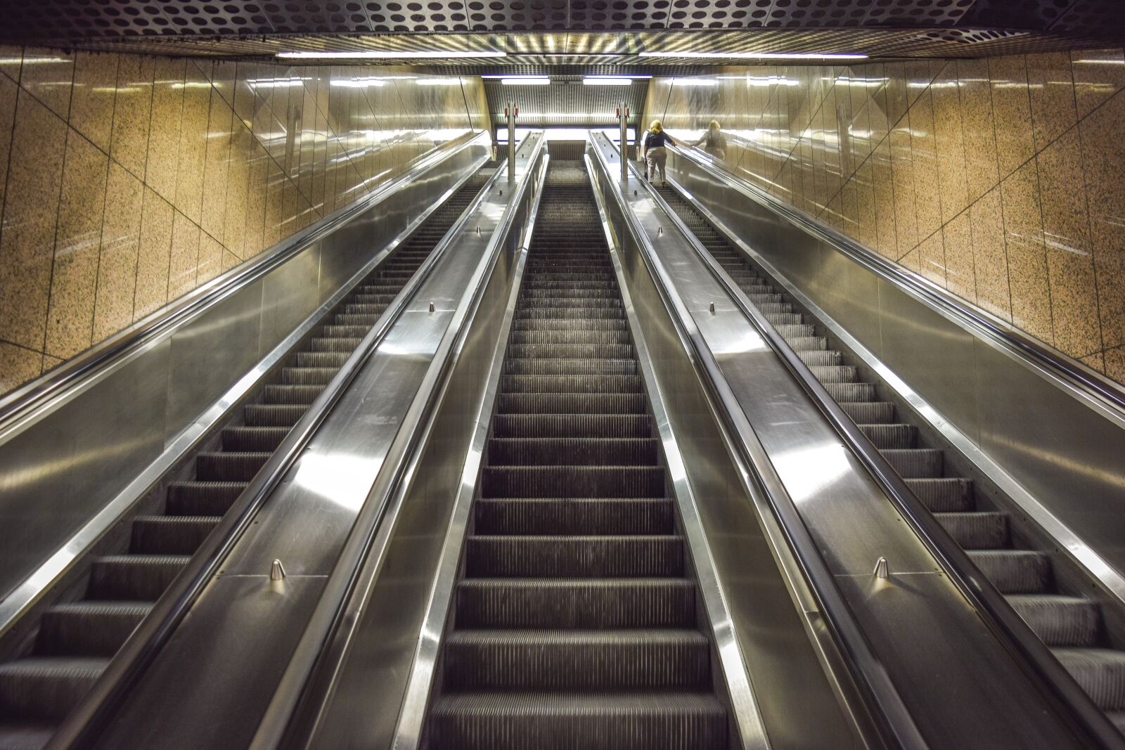 Nikon D3300 sample photo. Escalator, metro, stairs photography