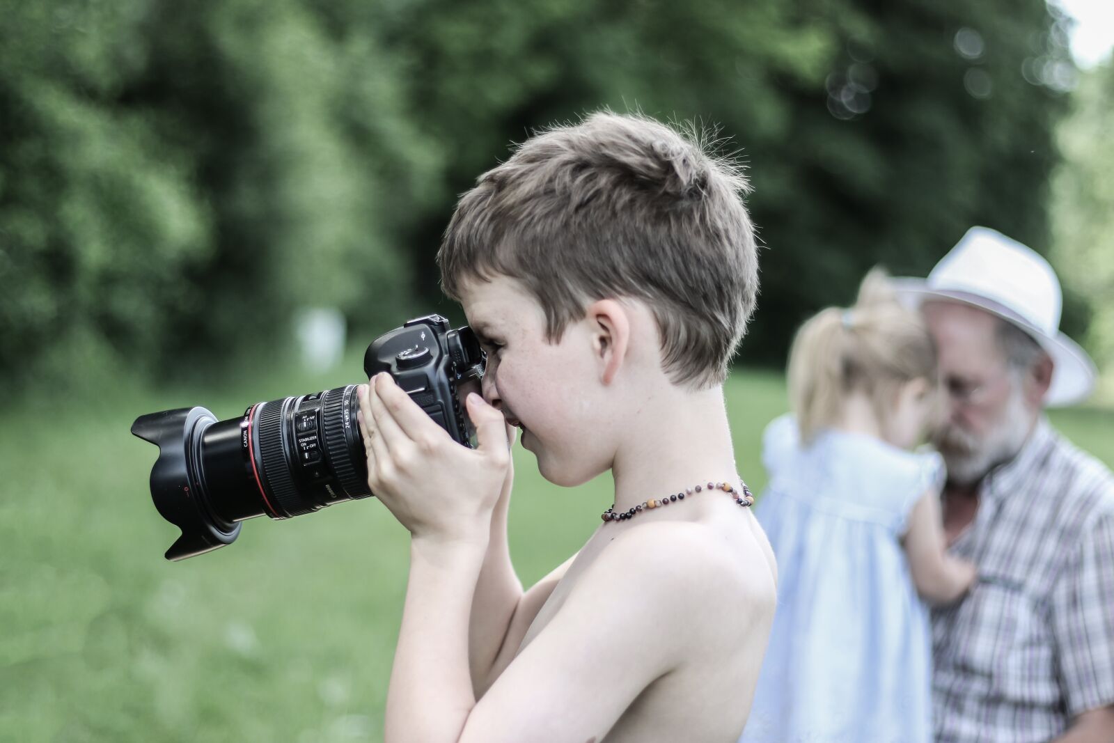 Canon EOS 7D Mark II sample photo. Summer, nature, love photography