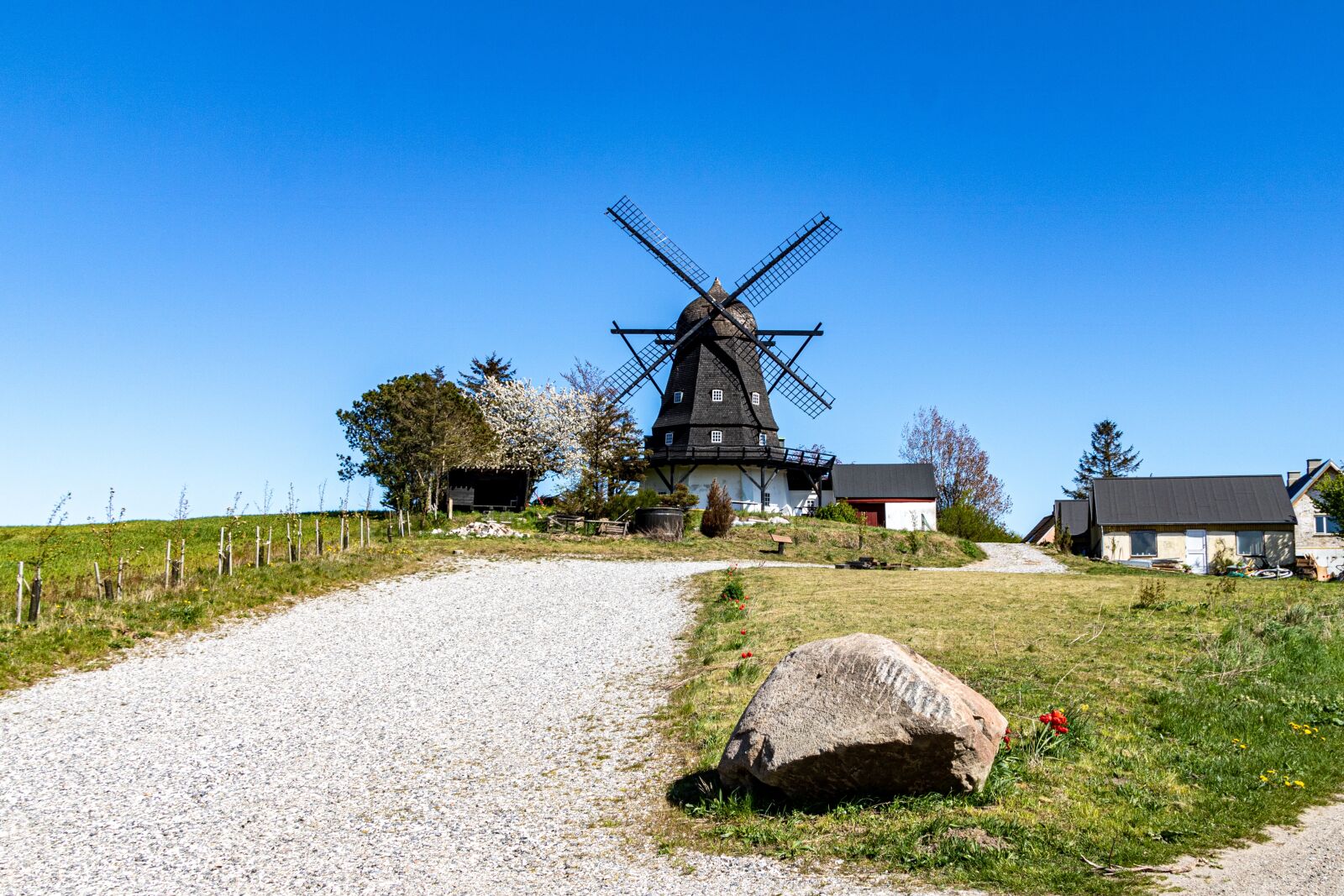 Canon TS-E 90mm F2.8 Tilt-Shift sample photo. Wind turbine, mols, mill photography
