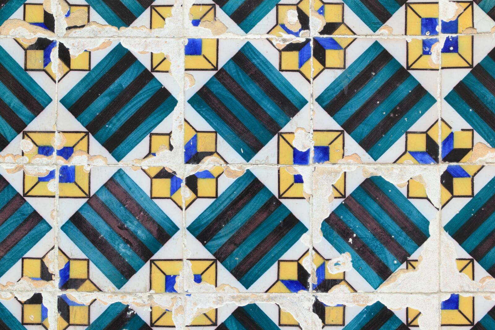 Canon EOS 550D (EOS Rebel T2i / EOS Kiss X4) sample photo. Ceramic, portugal, tiles photography