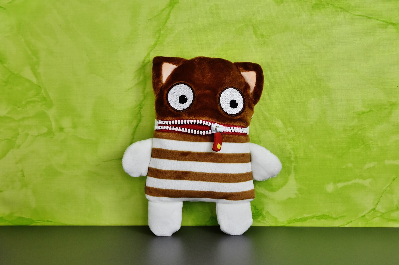 Nikon D7200 sample photo. Worry about hog, plush photography