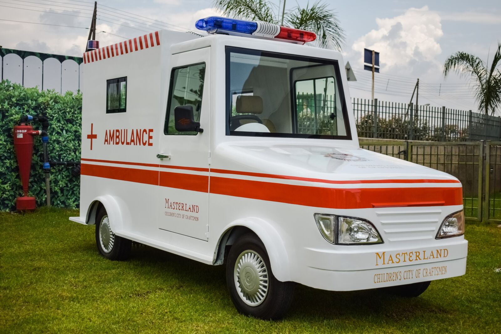 Nikon D3300 sample photo. Ambulance, car, vehicle photography