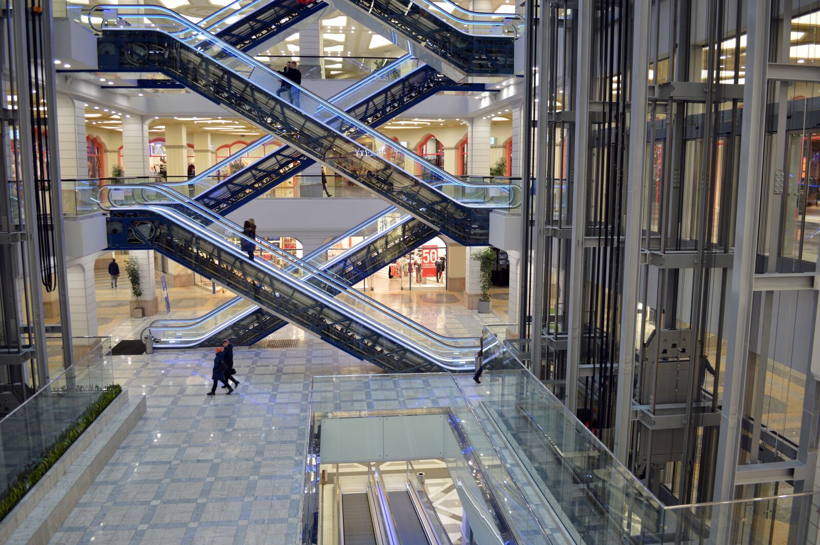 Nikon D3200 sample photo. Escalators, tts, shopping photography