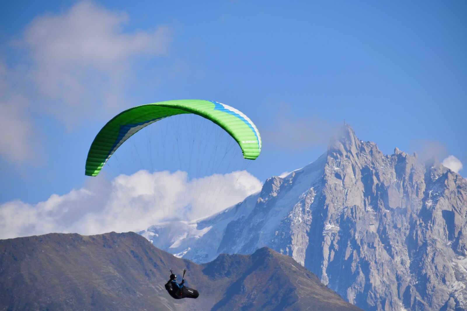 Nikon D5600 sample photo. Paragliding, paraglider, mountains photography