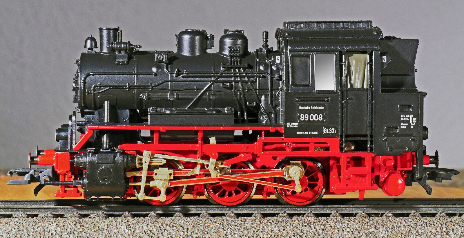 Panasonic Lumix DMC-GH3 sample photo. Steam locomotive, model, scale photography