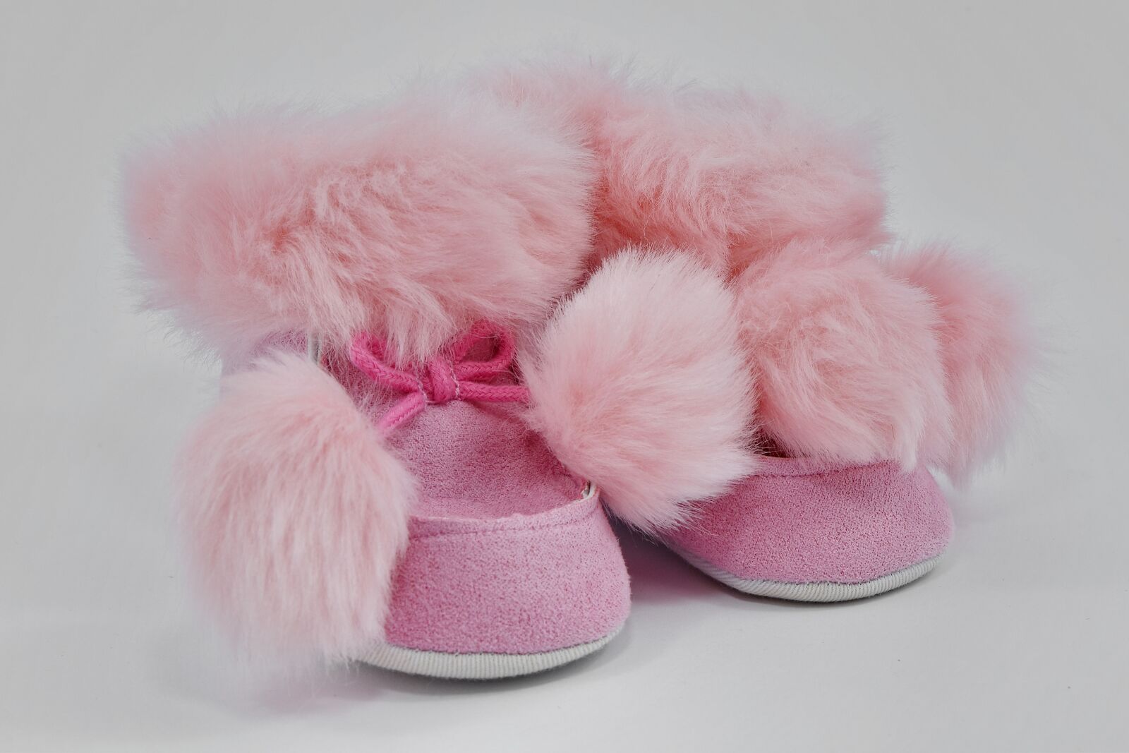 Nikon D5500 sample photo. Baby, pink, shoe, shoelace photography